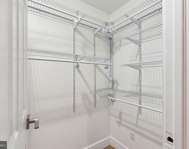 1611 W Montgomery Avenue - Photo Thumbnail 8