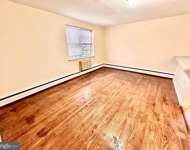5918 Houghton Street - Photo Thumbnail 3
