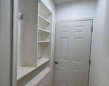 623 S 4th Street - Photo Thumbnail 8