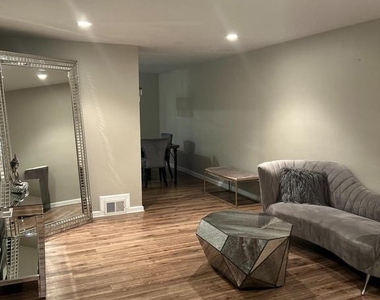 777 Bennington Road - Photo Thumbnail 4