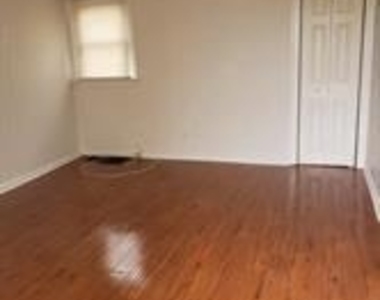 36 Jefferson Avenue - Photo Thumbnail 2