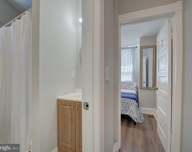 2621 E Oliver Street - Photo Thumbnail 38