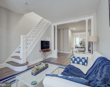 2621 E Oliver Street - Photo Thumbnail 10
