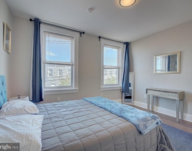 2621 E Oliver Street - Photo Thumbnail 32