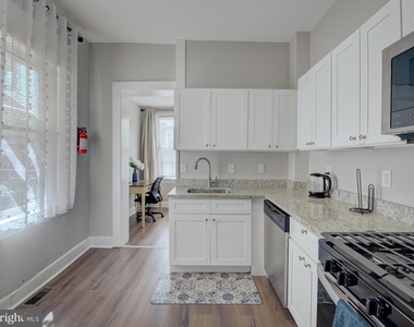 2621 E Oliver Street - Photo Thumbnail 24