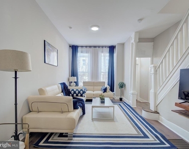 2621 E Oliver Street - Photo Thumbnail 7