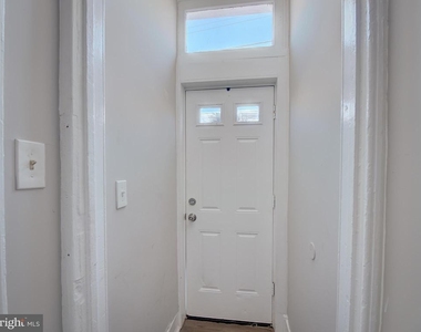 2621 E Oliver Street - Photo Thumbnail 4