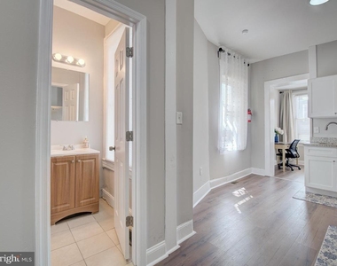 2621 E Oliver Street - Photo Thumbnail 17