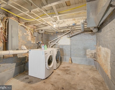 2621 E Oliver Street - Photo Thumbnail 45