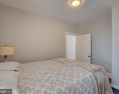 2621 E Oliver Street - Photo Thumbnail 37