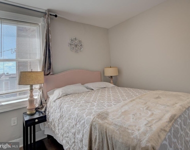 2621 E Oliver Street - Photo Thumbnail 36