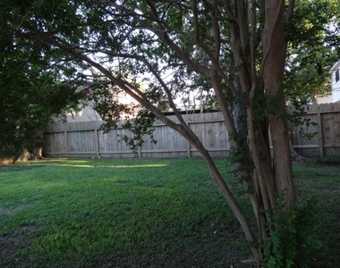 5522 Deep Forest Drive - Photo Thumbnail 39