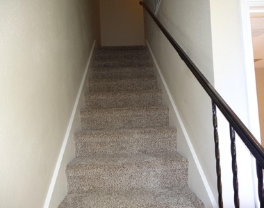 5522 Deep Forest Drive - Photo Thumbnail 17