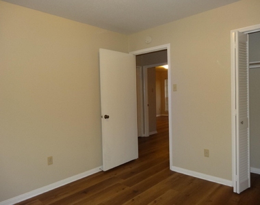 5522 Deep Forest Drive - Photo Thumbnail 24