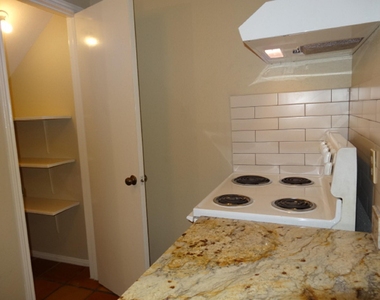 5522 Deep Forest Drive - Photo Thumbnail 3