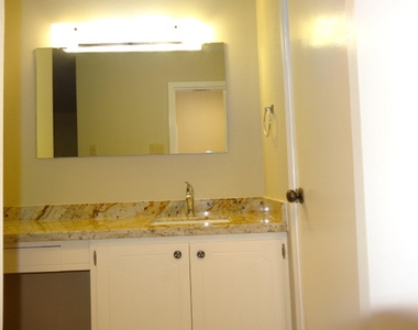 5522 Deep Forest Drive - Photo Thumbnail 33