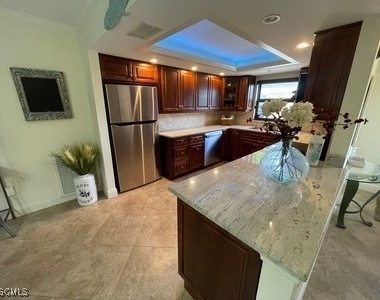 4525 Country Club Boulevard - Photo Thumbnail 6