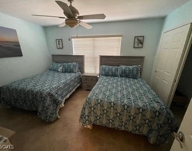 4525 Country Club Boulevard - Photo Thumbnail 11