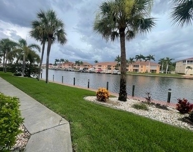 4525 Country Club Boulevard - Photo Thumbnail 23