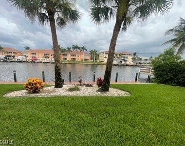 4525 Country Club Boulevard - Photo Thumbnail 24