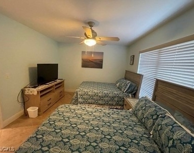 4525 Country Club Boulevard - Photo Thumbnail 37