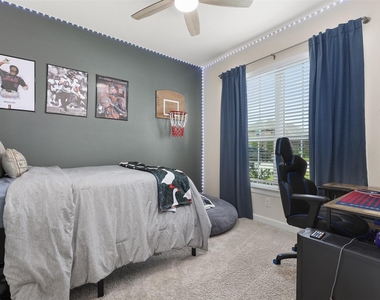 13709 Gaff Rig Drive - Photo Thumbnail 23