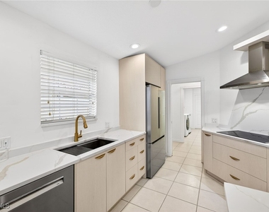 7114 Marconi Court - Photo Thumbnail 7