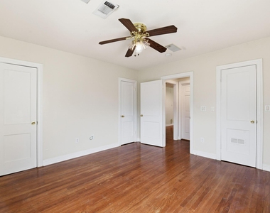 2513 Shakespeare Street - Photo Thumbnail 19