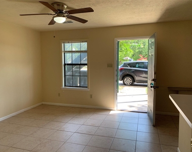 4100 College Main Street - Photo Thumbnail 4