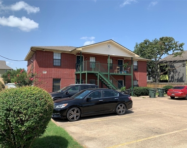 4100 College Main Street - Photo Thumbnail 1