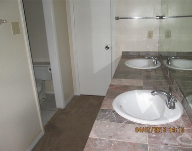 10834 A Sugar Hill Drive - Photo Thumbnail 14