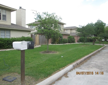 10834 A Sugar Hill Drive - Photo Thumbnail 9