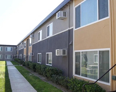 1824 Ethan Way - Photo Thumbnail 5
