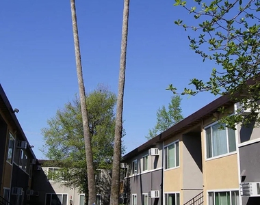 1824 Ethan Way - Photo Thumbnail 4