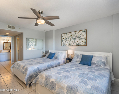 601 Shorewood Drive - Photo Thumbnail 20