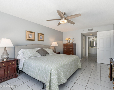601 Shorewood Drive - Photo Thumbnail 15