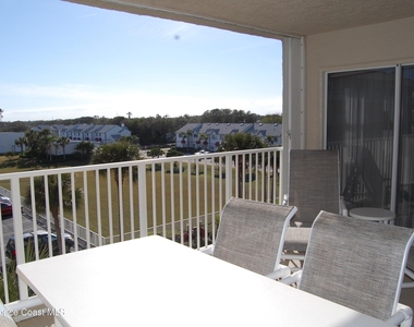 601 Shorewood Drive - Photo Thumbnail 1