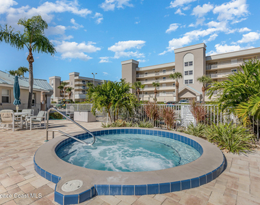 601 Shorewood Drive - Photo Thumbnail 35