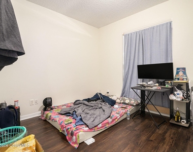 3506 Mount Carmel Lane - Photo Thumbnail 9