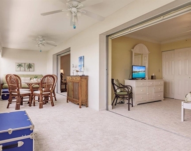 1125 W Peppertree Drive - Photo Thumbnail 27
