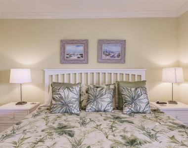 1125 W Peppertree Drive - Photo Thumbnail 17