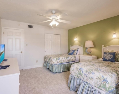 1125 W Peppertree Drive - Photo Thumbnail 21