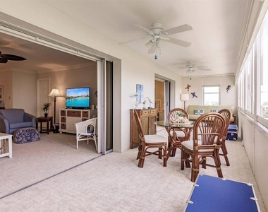 1125 W Peppertree Drive - Photo Thumbnail 29