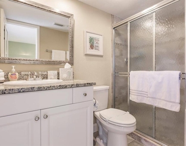 1125 W Peppertree Drive - Photo Thumbnail 22