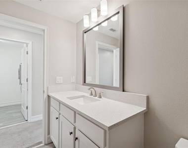4921 W Paul Avenue - Photo Thumbnail 49