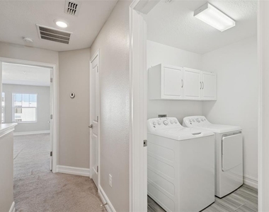 4921 W Paul Avenue - Photo Thumbnail 44