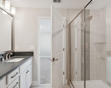 4921 W Paul Avenue - Photo Thumbnail 43