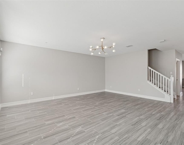 4921 W Paul Avenue - Photo Thumbnail 16