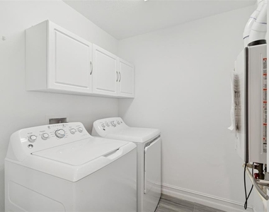4921 W Paul Avenue - Photo Thumbnail 52