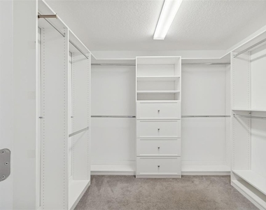 4921 W Paul Avenue - Photo Thumbnail 40